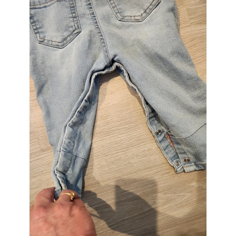 OshKosh B'gosh Baby Boys‎ Light Wash Denim Overalls 18M Snap Inseam 18 Months